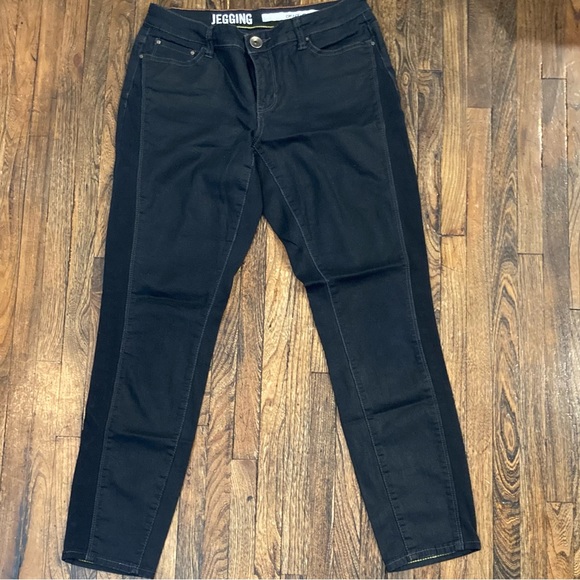 DKNY Jeggings black with zipper back pockets - Picture 1 of 5